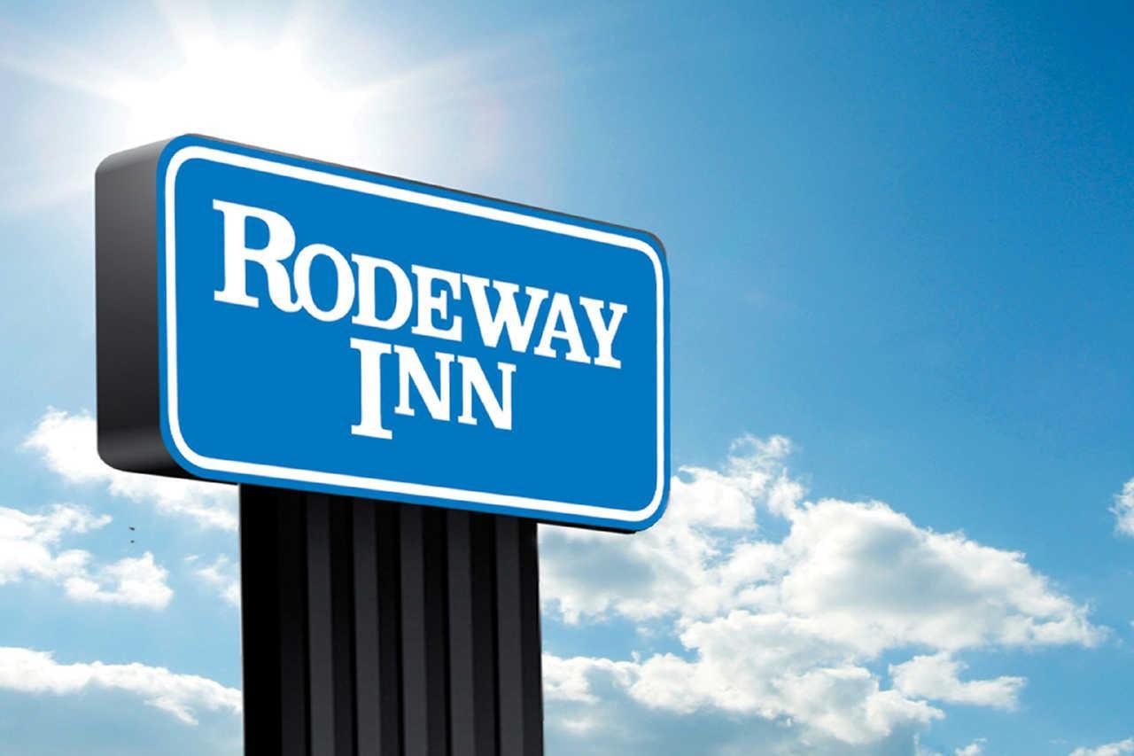 Rodeway & 2*
